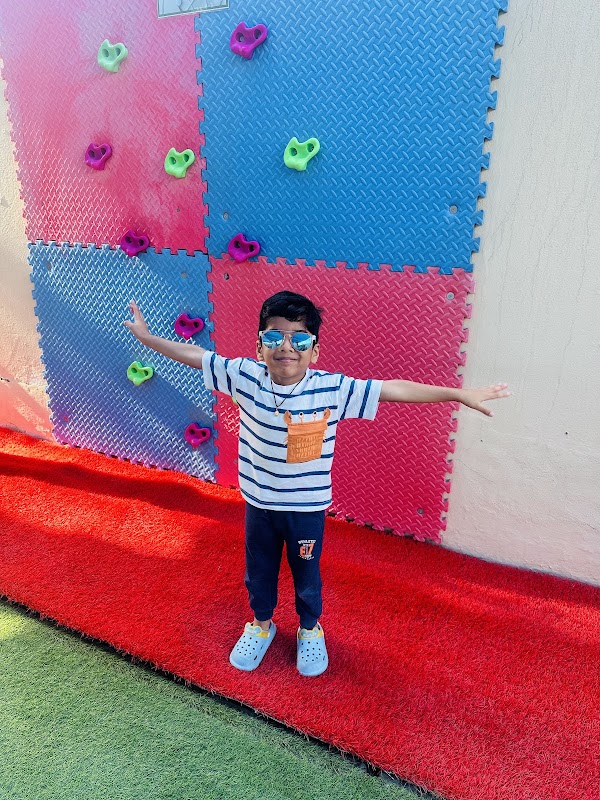 Little Oxford Nursery RAK Mamourah Branch