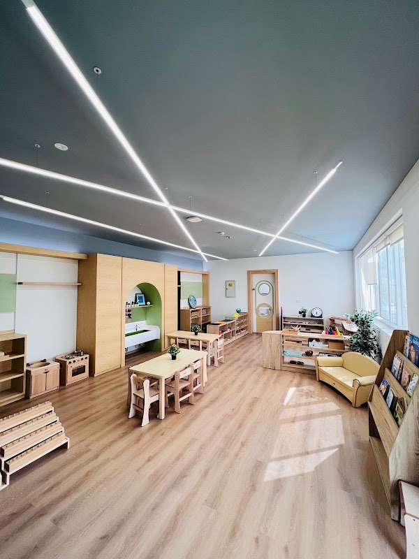 Redwood Montessori Nursery - Al Dafna - Doha