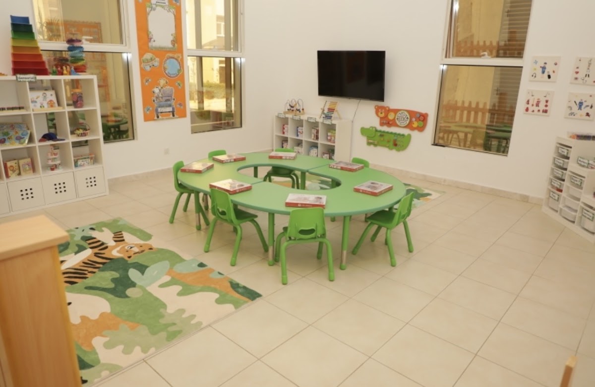 Kids Corner Montessori kindergarten كيدز كورنير حضانة ضيافة الأطفال