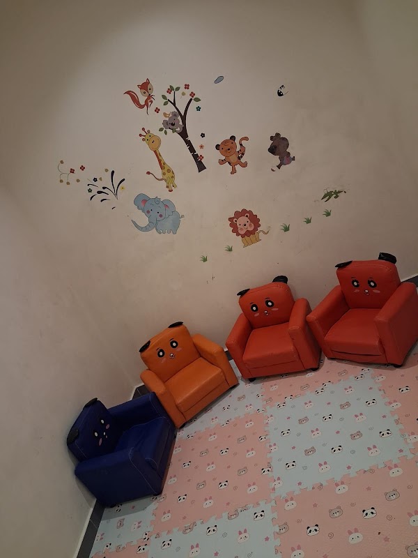 مركز غيمة دافئة