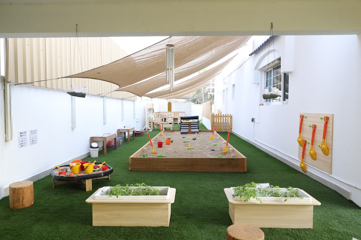 Step By Step Nursery - Umm Suqeim - Dubai