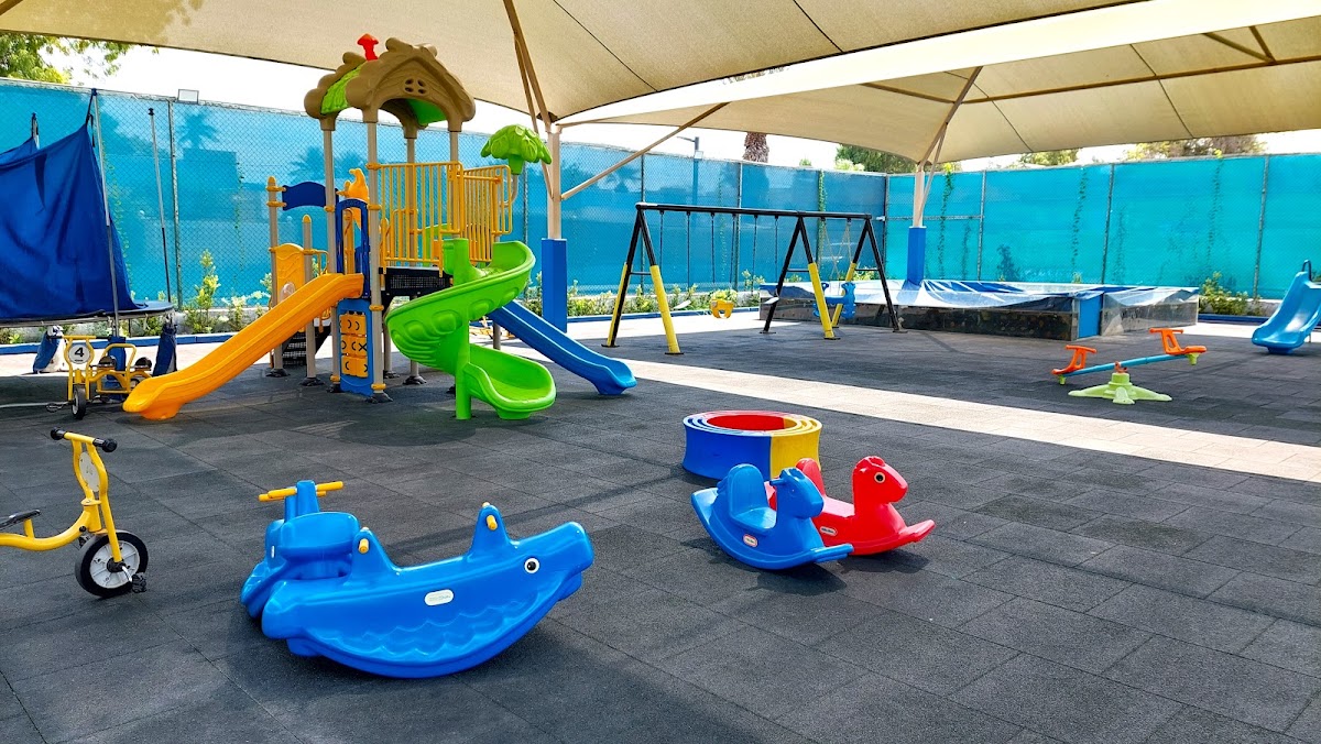 Green Leaves International School | مدرسة روضة الاوراق الخضراء