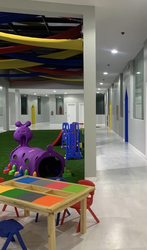 مدارس آيه النموذجية