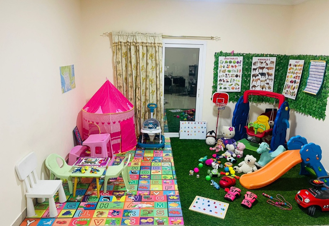 Baby sitting day care